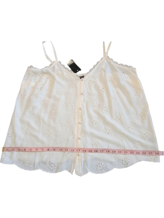 Torrid Eyelet Swing Cami Cream Lace Trim Button Front Boho Size 00 - Picture 16 of 17